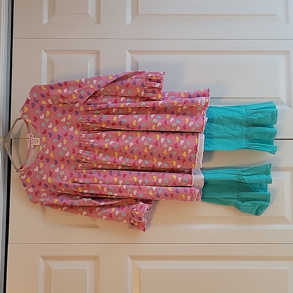 Ruffle Girl size 14 top and pants hearts